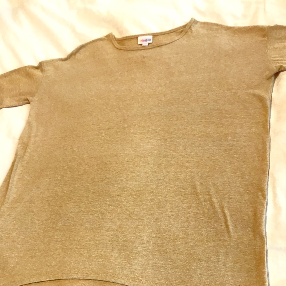 XS LulaRoe Irma Tunic